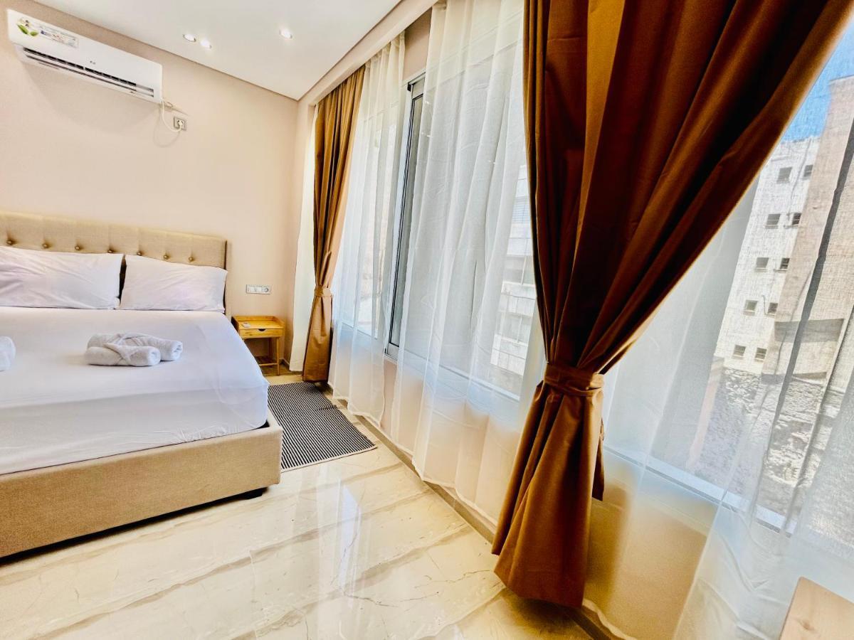 Port Twins Suites No1 El Pireo Exterior foto