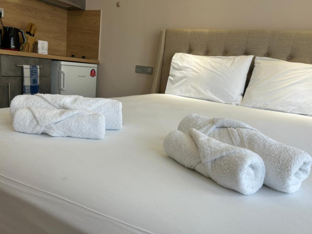 Port Twins Suites No1 El Pireo Exterior foto
